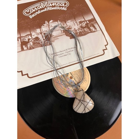 Boutique Boho Glam Wire Wrapped Oversized Pendant Necklace With Ribbon Cording - Picture 3 of 4